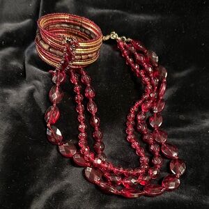 Elegant Vintage Red Beaded Necklace and Bracelet Set
